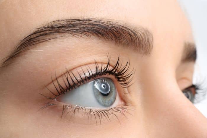 occhi con laminazione ciglia
